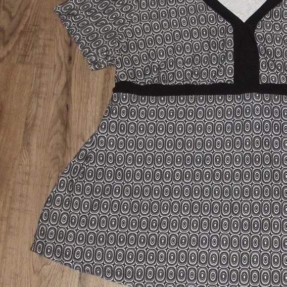 Take Nine Maternity Soft Flowy Tie Back Dress Shirt XL - Picture 6 of 7